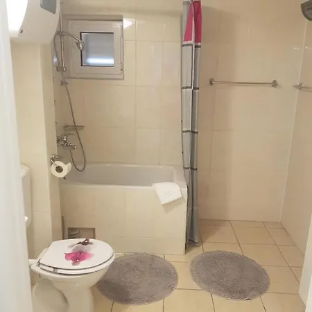 Jura Bilo Apartment Primosten