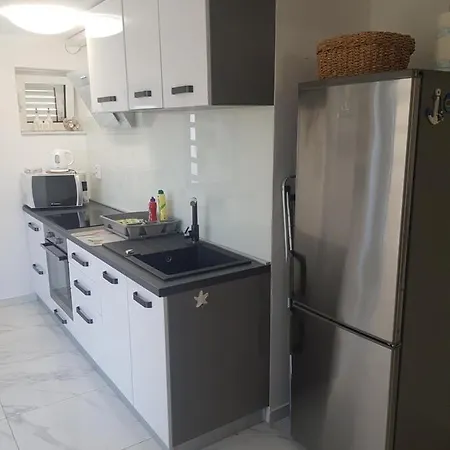 Jura Bilo Apartment *